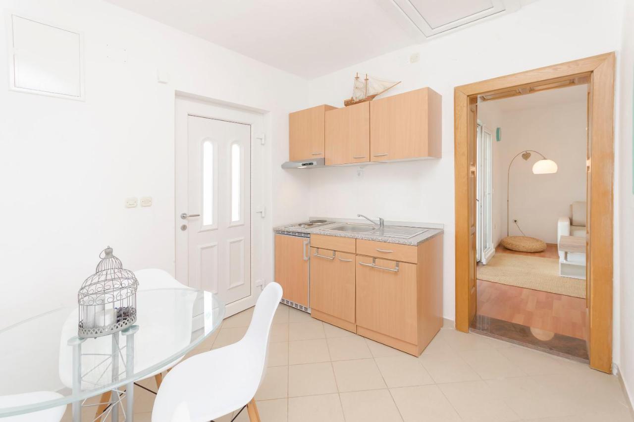 Dujo Apartment